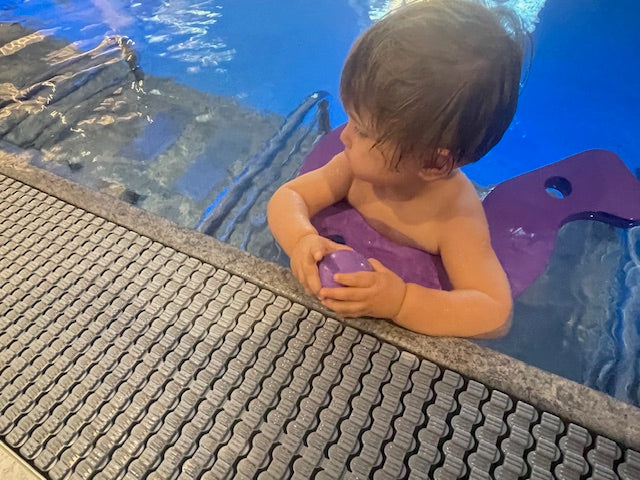 Discover the Benefits of Water Play for Your Baby: Unleash Fun and Development!