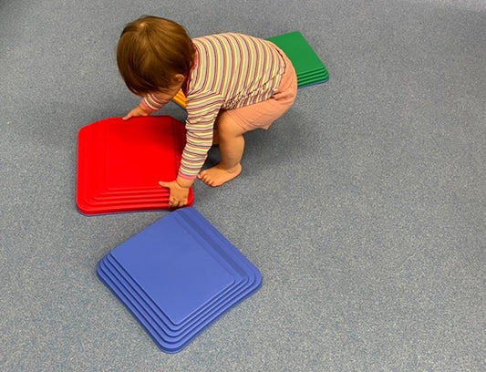 Supporting Gross Motor Skills in Babies Aged 9-12 Months: Activities and Tips